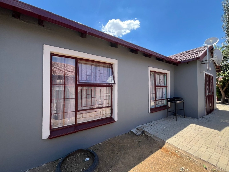 3 Bedroom Property for Sale in Pinehaven Free State